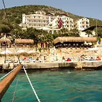 Hera Hotell 3*