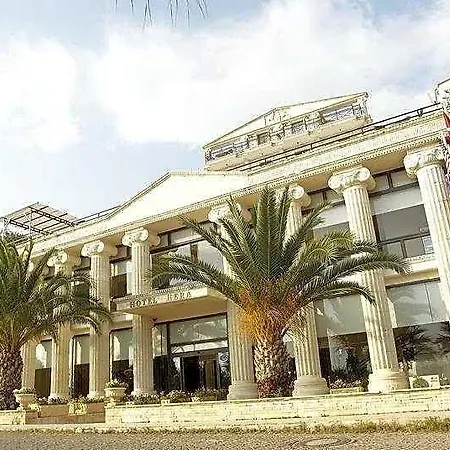 Hera מלון