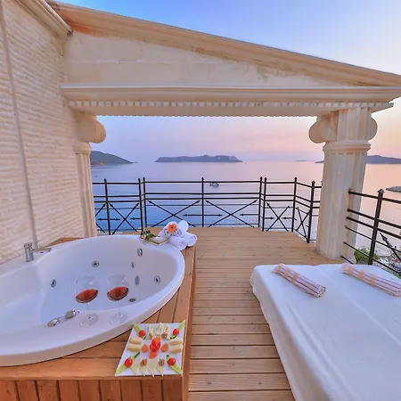 Hera Otel 3*